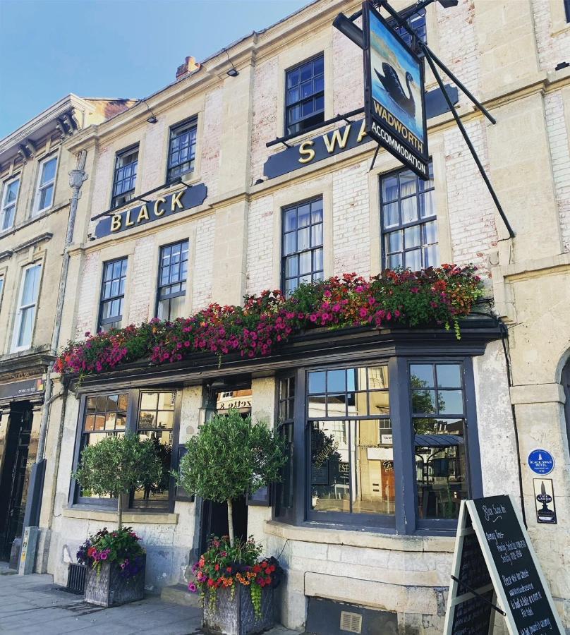 The Black Swan Inn Devizes Exteriör bild