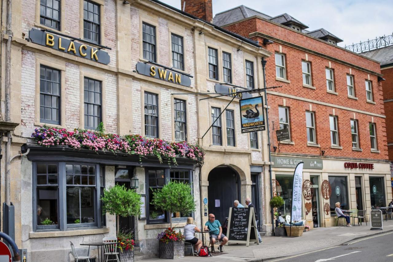 The Black Swan Inn Devizes Exteriör bild